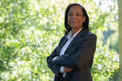 Dr. Vicki Bogan